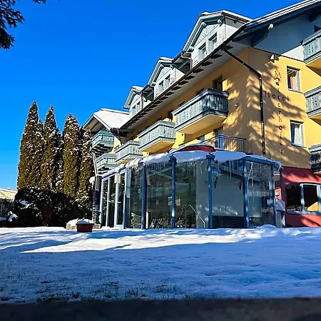 호텔 Alpinhotel Maistatt 4*